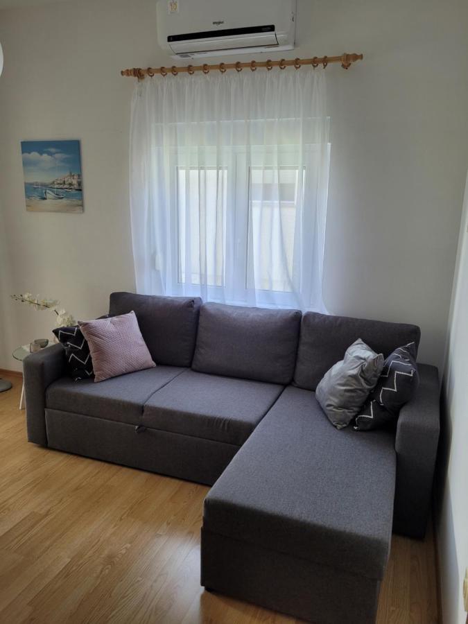 Apartments Mary Murter Extérieur photo